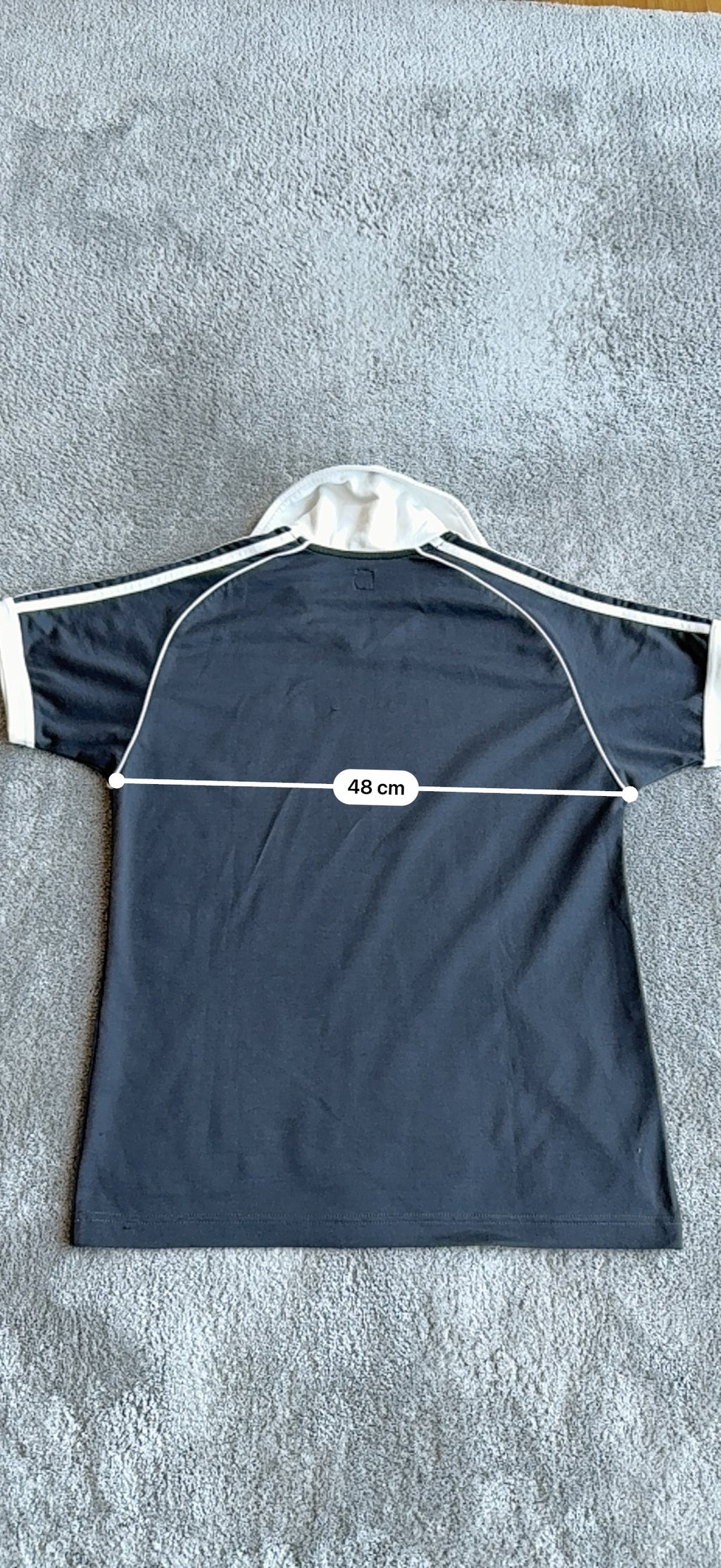 Vintage Adidas t-shirt