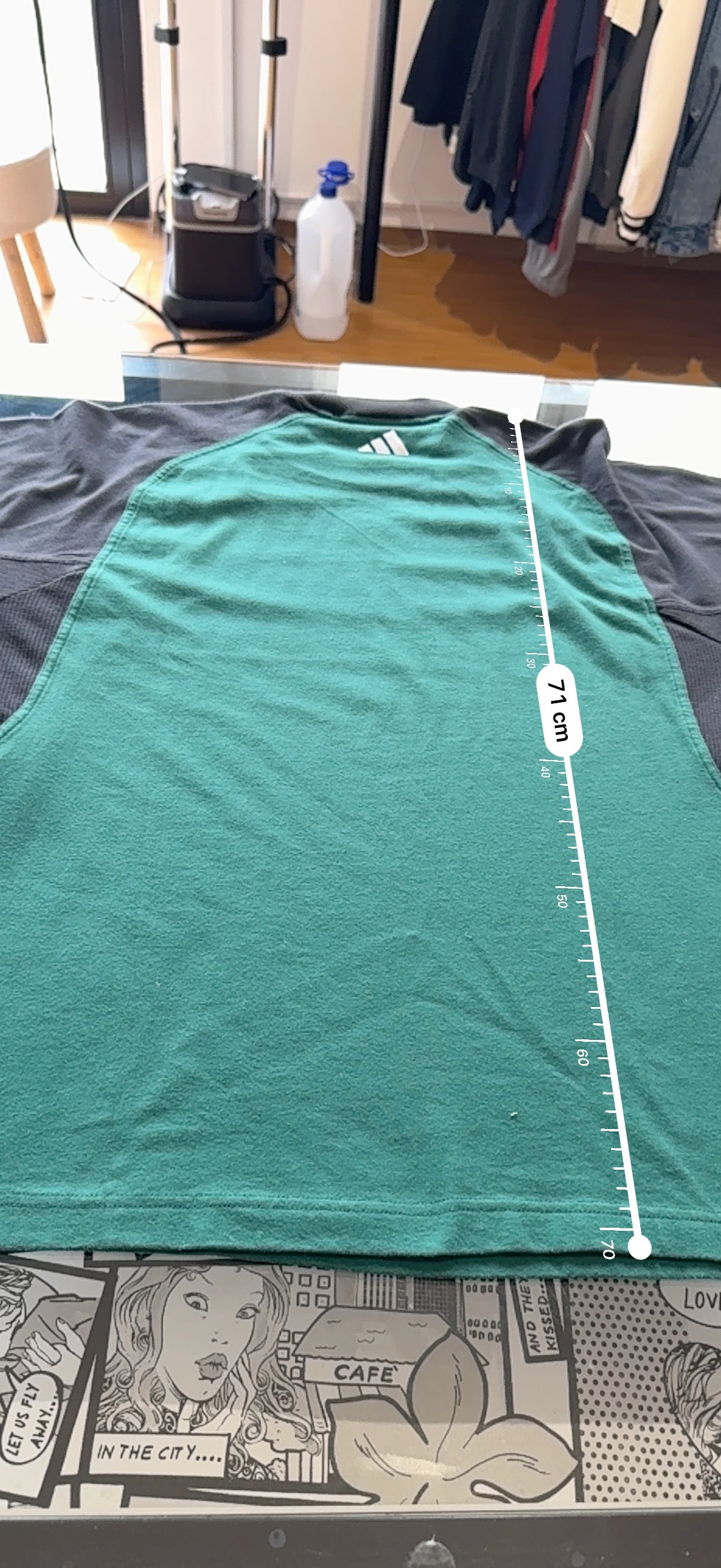 Vintage Adidas t-shirt