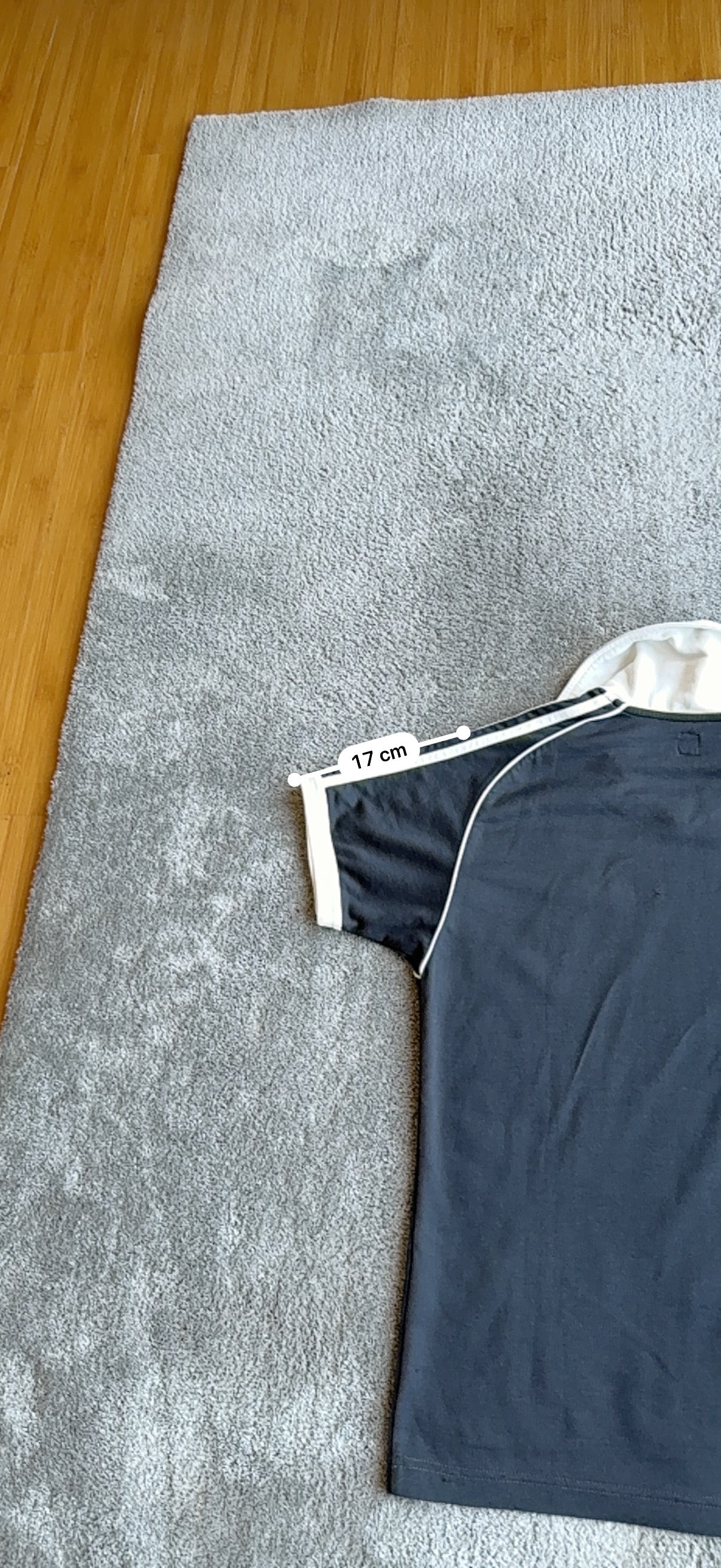 Vintage Adidas t-shirt