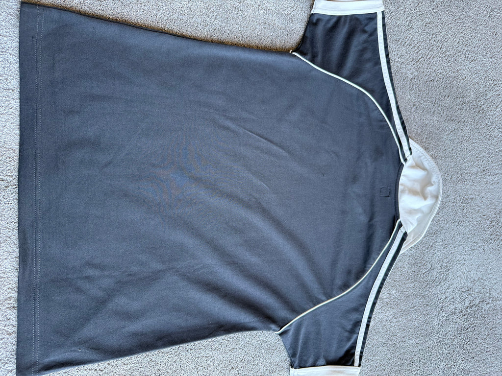 Vintage Adidas t-shirt