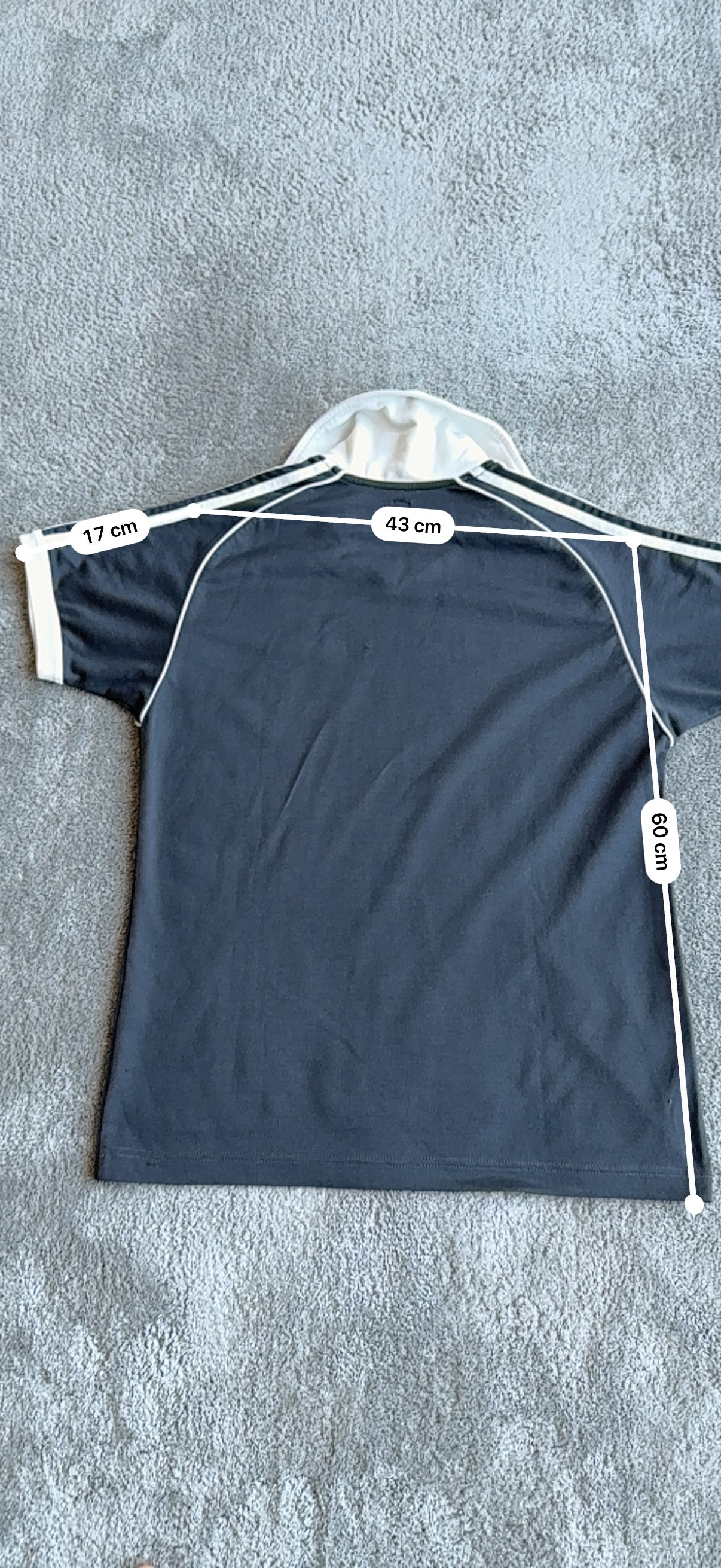 Vintage Adidas t-shirt